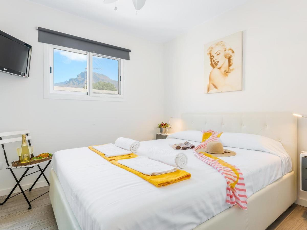 97 Hermosa Marina Primavera Con Terraza Y Piscina アデヘ エクステリア 写真